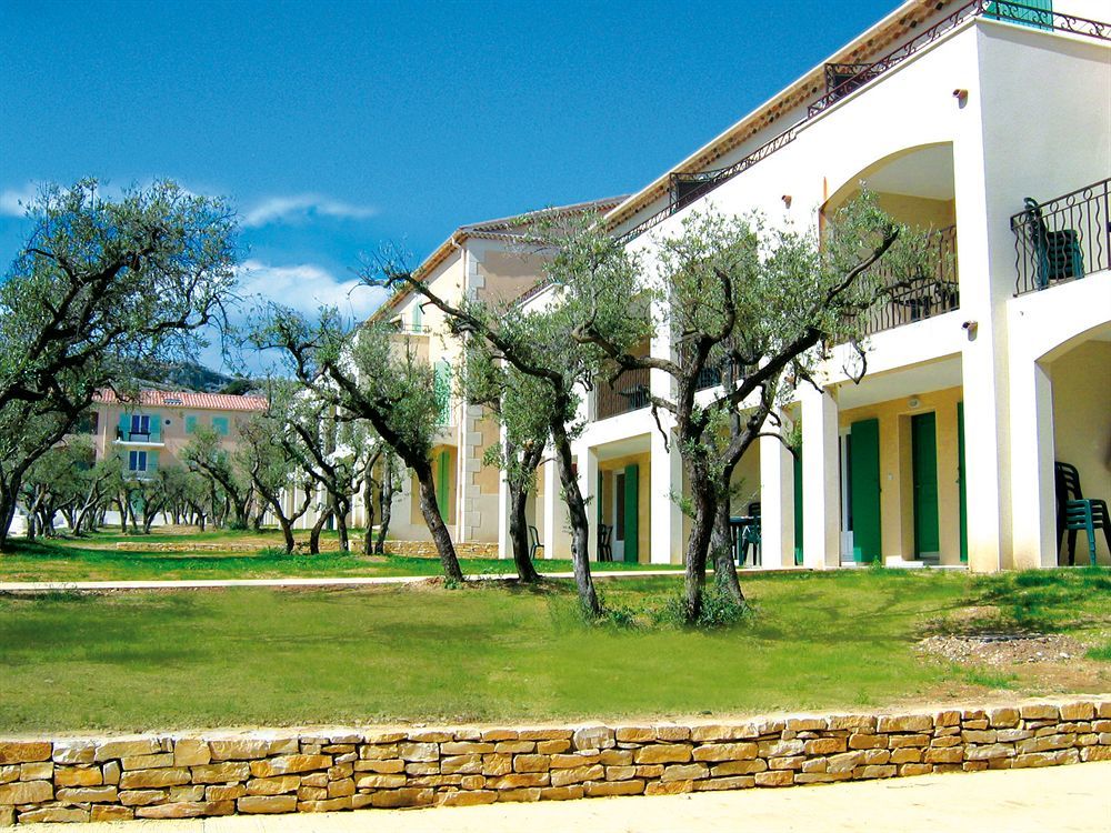 Lagrange Vacances Le Domaine De Bourgeac Paradou Bagian luar foto